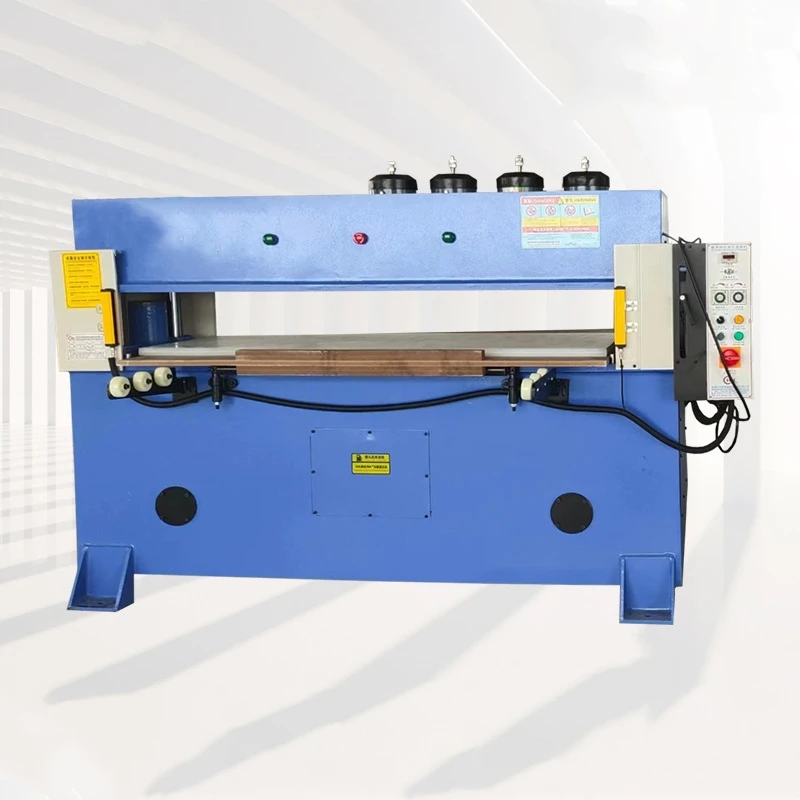 Automatic CN Interior Leather & Fabric Cutting Machine Scillating Oscillating Knife  for Cloth Applications