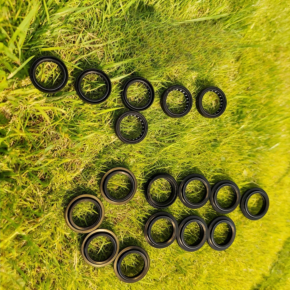 

Motorcycle 41x53x8/10.5 41*53 Front Fork Damper Dust Oil Seal For Yamaha DT125 DT 125 DT125X DT125R WR125 R YZ125 YZF125 R 125cc