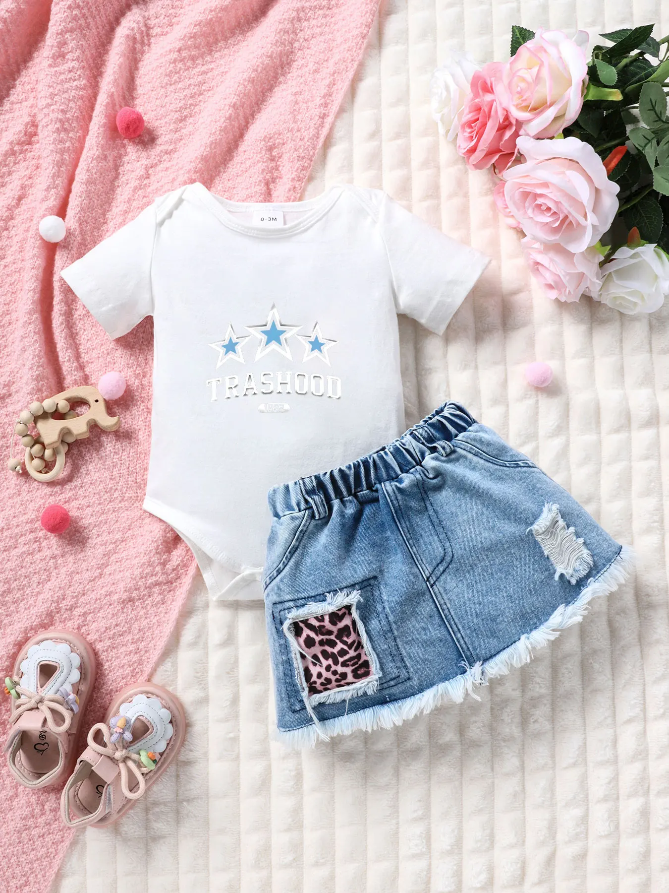 Summer baby girl sweet two-piece set printed short-sleeved top with distressed denim mini leopard-print skirt outfit
