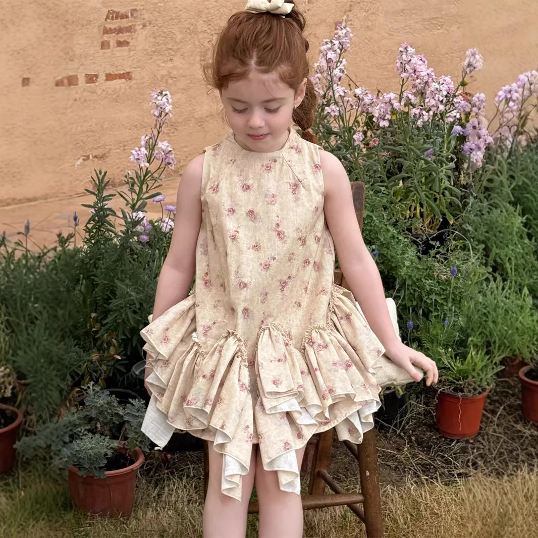 

Sweet Floral Vest Dress for Girls Spring and Summer 2026 New Retro Countryside Style Pleated Cake Skirt