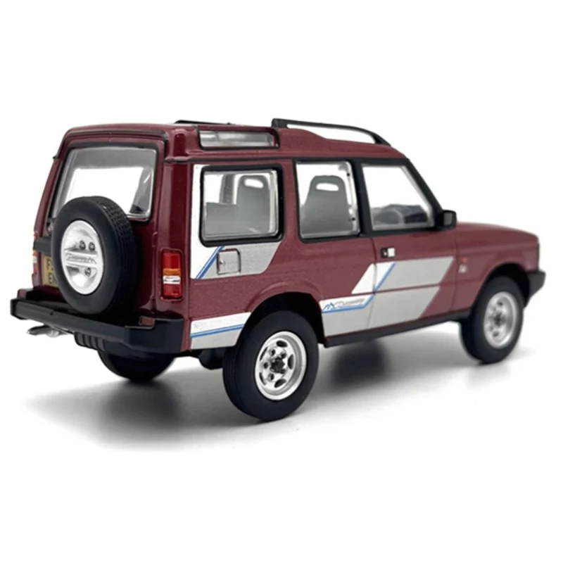 OXFORD Diecast 1:43 Scale Discovery 1 Old Style Off Road Vehicle Alloy Car Model Finished Product Simulation Toy Static Model