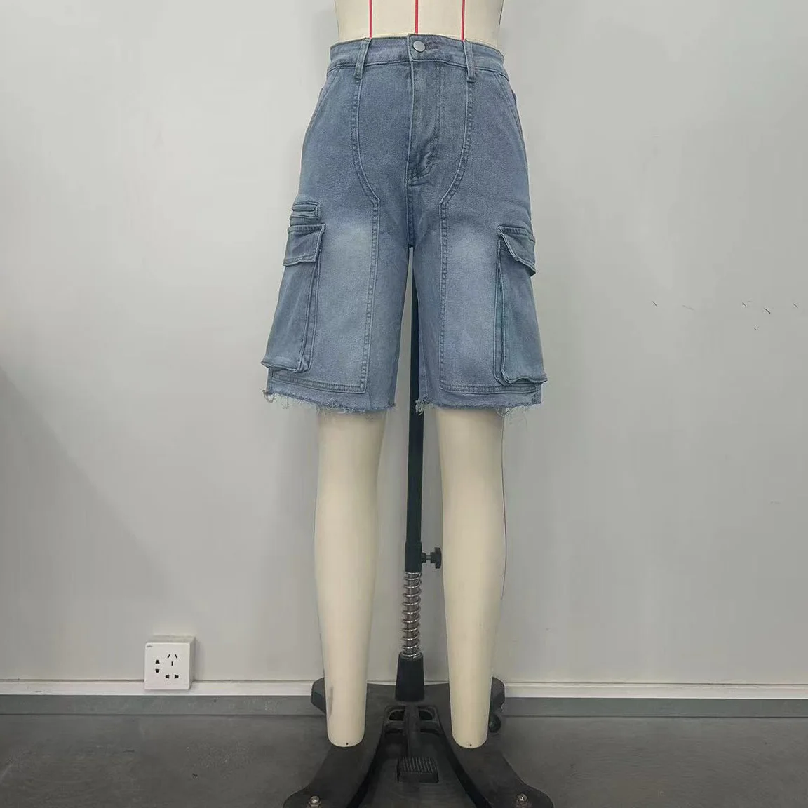 New Jeans Pants for Woman High Waisted Straight Pocket Knee Length 2025 Summer New High Elastic Ladies High Street Wear Shorts