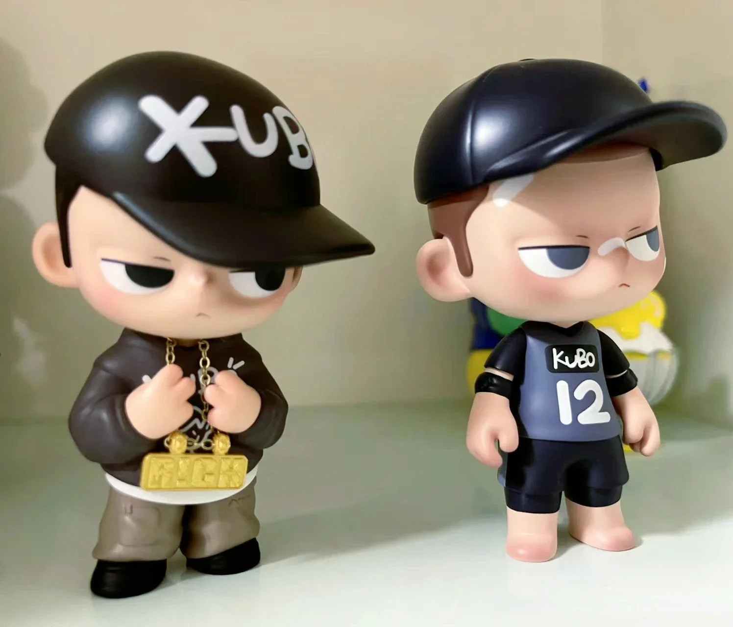 KUBO Space Rapper Hiphop Music Artists Singer Guy Cool Boy Rap Figure Toy with Hat Chain Necklace Designer Decoration PTS