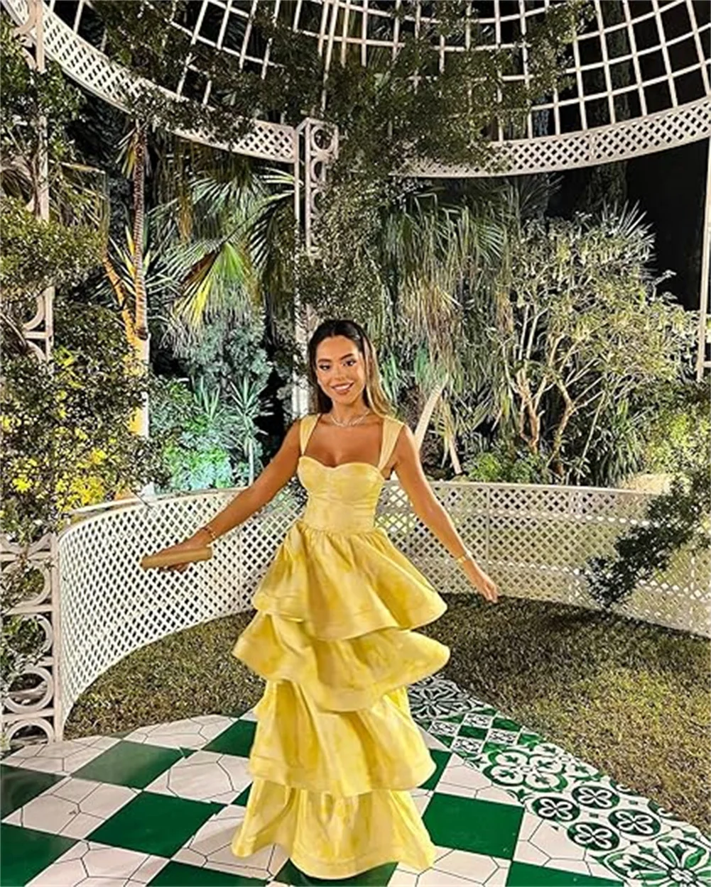 فستان حفلة موسيقية من الساتان المتدرج مخصص على شكل قلب مشد طويل فساتين سهرة رسمية على شكل حرف A أشرطة سباغيتي فساتين وصيفة العروس