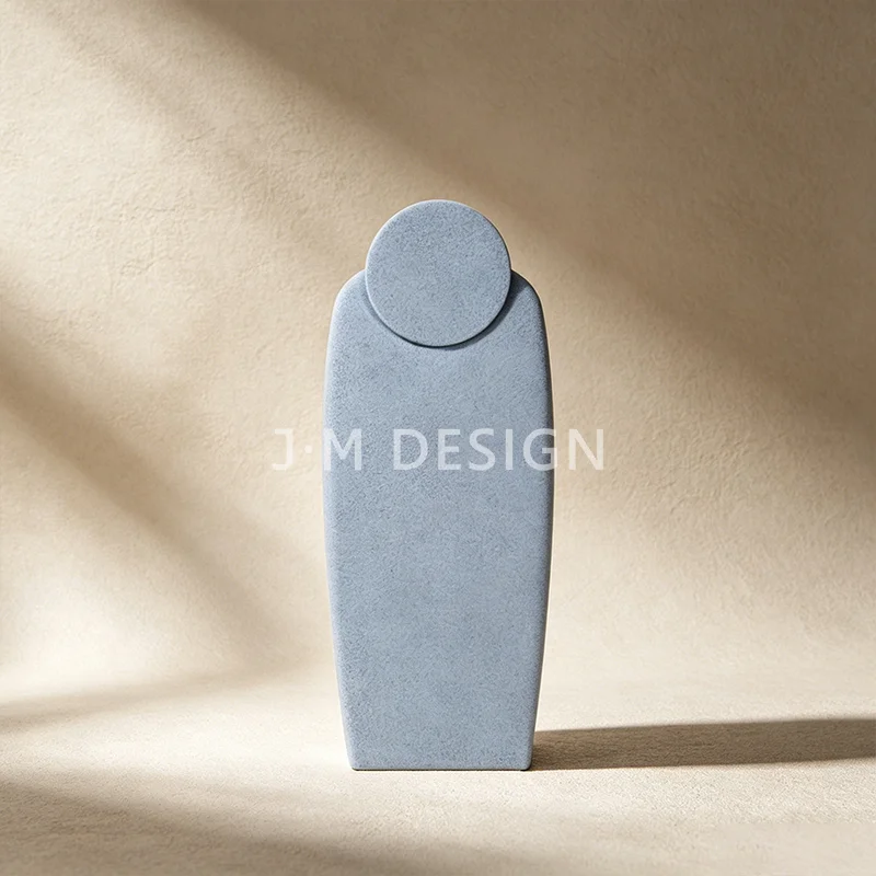 PU Leather Portrait Necklace Display Pendant Organizer Jewelry Display Stand Bust Necklace Pendant Window Display Jewelry