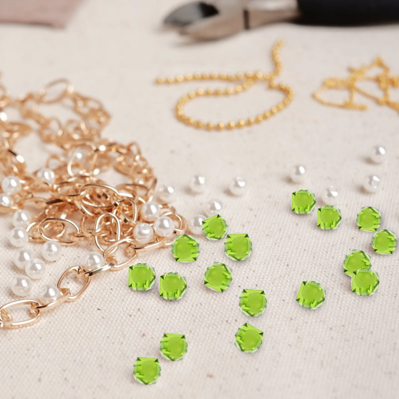 

1Pack Acrylic Beads DIY Jewelry Making Loose Beads for Necklace Bracelet Crafts Accessories Hair Accessory Making Accessories