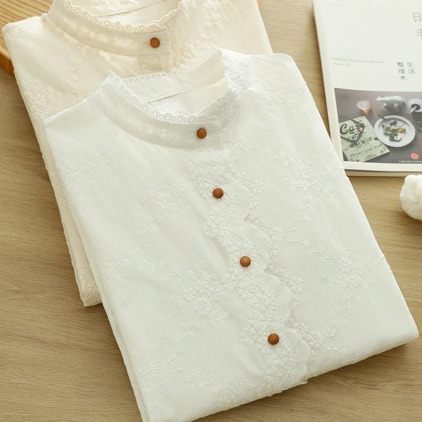 

Высококачественная женская блузка из 100% хлопка, рубашка, кружевная рубашка с воротником-стойкой и длинными рукавами, тисненая вышивка, шикарный нижний топ