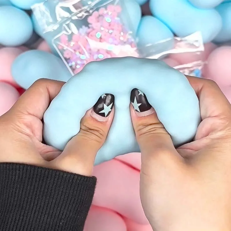 Savon Doux et Moelleux Anti-Stress, Jouet Sensoriel à Presser, Balle Artisanale Remplie, Jouets Anti-Stress pour Soulager l'Anxiété des Adultes