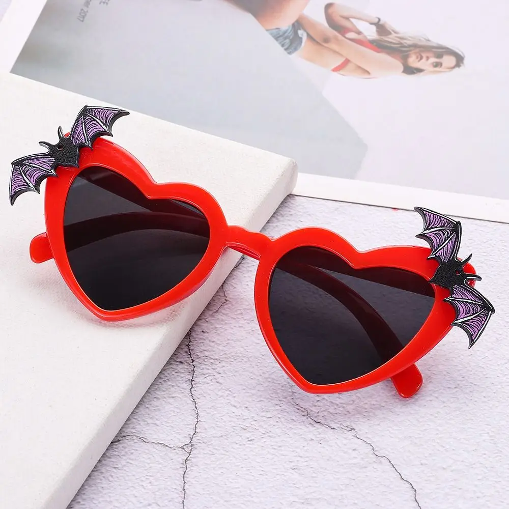 Bat Wings Decor Heart Shaped Sunglasses Funny Disco Party Decoration Halloween Costume Eyewear Heart Sun Glasses for Women