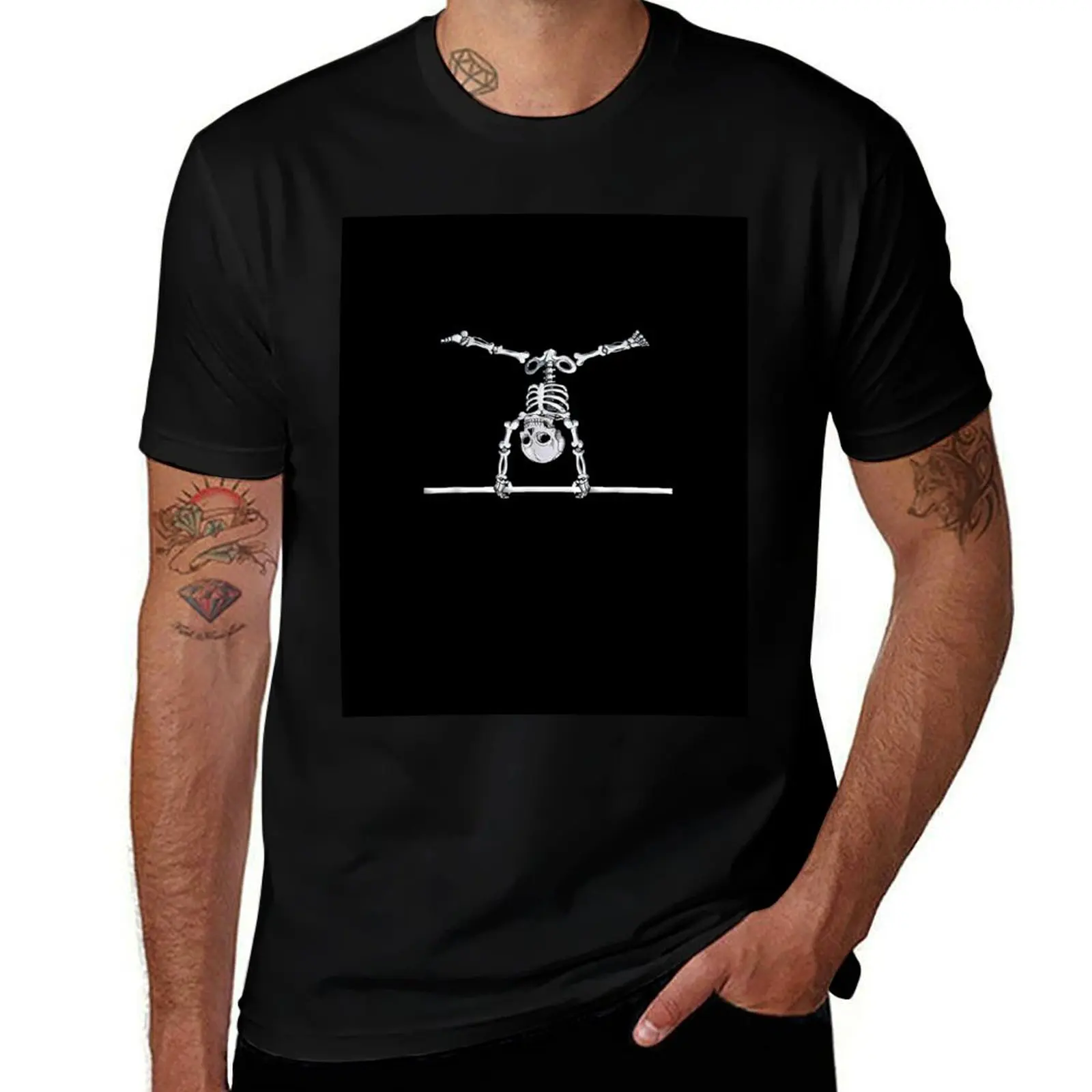 Skeleton Gymnastics Horizontal Bar Halloween T-Shirt Holiday Party for Men T-Shirt