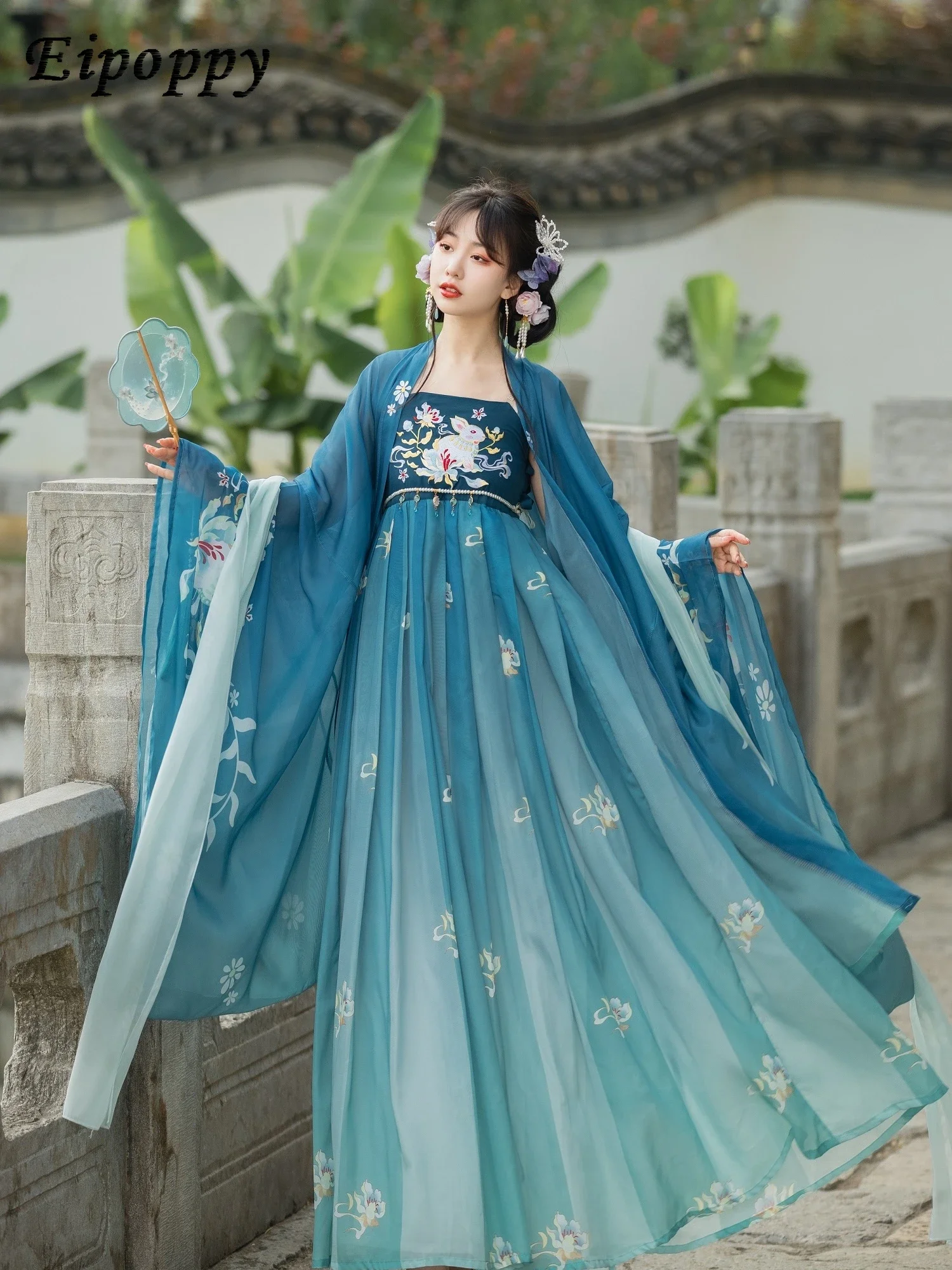 

Chinese style Tang Dynasty costume chest length skirt set