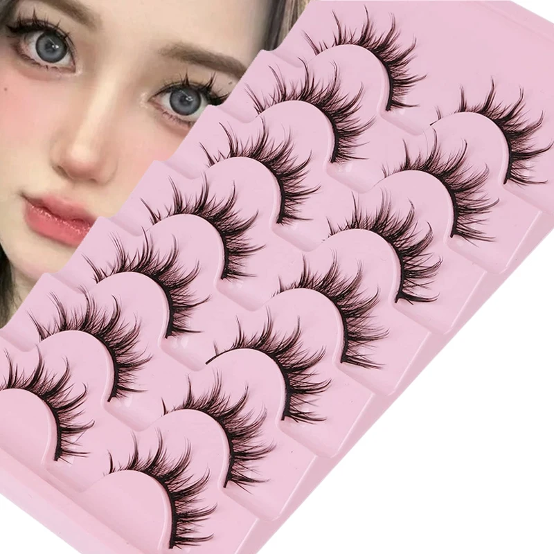 コミックブラックステムの尖った超ふわふわつけまつげ7ペア。毎日のメイクに適しており、目元の輝きを高めます。