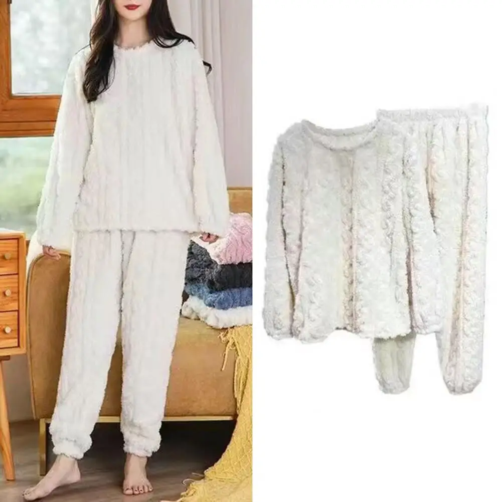 Soft Cozy Pajamas Plush Fluffy Winter Pajamas Stylish Comfortable Winter Pajamas Warm Plush 2-piece for Women for Autumn