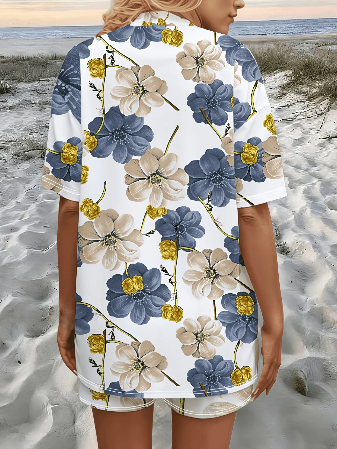 Summer Beach Vacation Style Set, Retro Blue and Yellow Floral Two-Piece Set, Short-Sleeved Cardigan and Drawstring Shorts