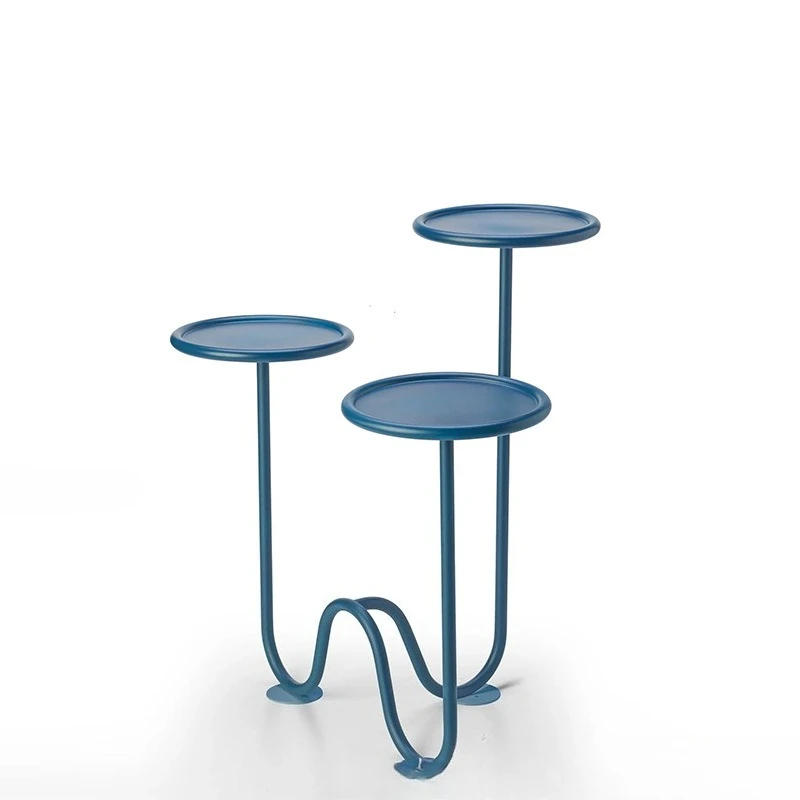 

Heart furniture | Simple and modern Nordic office living room decoration metal flower stand new designer side few