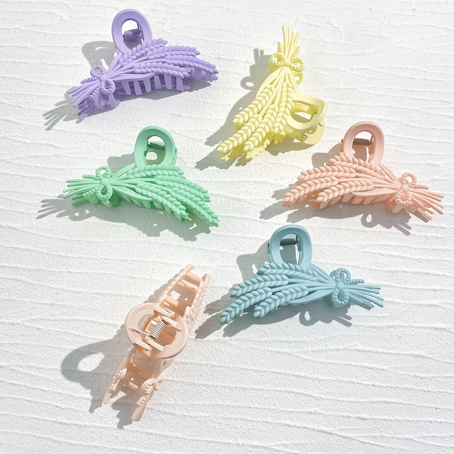 Candy Color Ears of Wheat Shape Acrylic Big Size Hair Clips Claw Korean Plastic Shark Hairpin Barrette Hair Tool Accessories