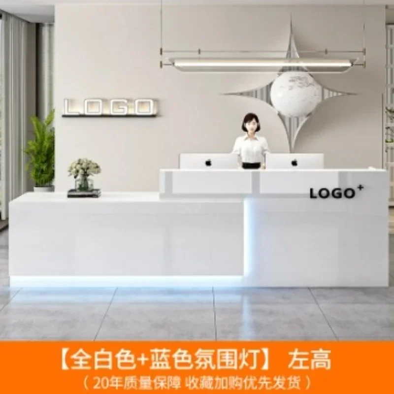 Armário de TV personalizado