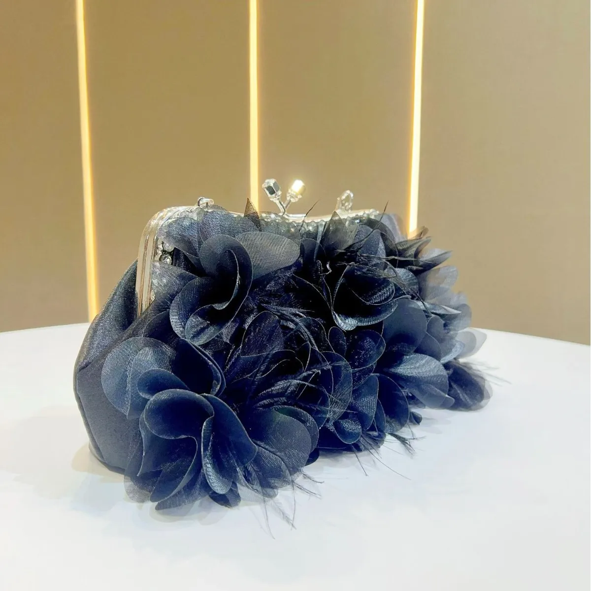 رومانسية أسود أبيض الدانتيل زهرة صغيرة مخلب محفظة سلسلة حقائب كتف Crossbody للنساء حفل زفاف عشاء مساء حقائب #3