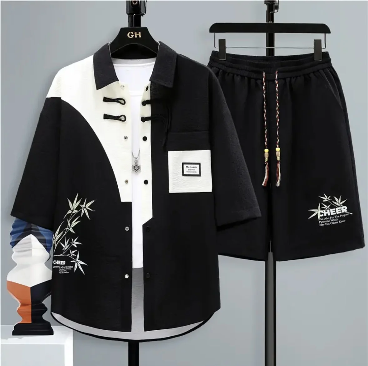 Traje de seda helada de verano para hombre, conjunto de dos piezas de moda con pantalones cortos degradados de manga corta, estilo holgado y ropa China-Chic para hombre.
