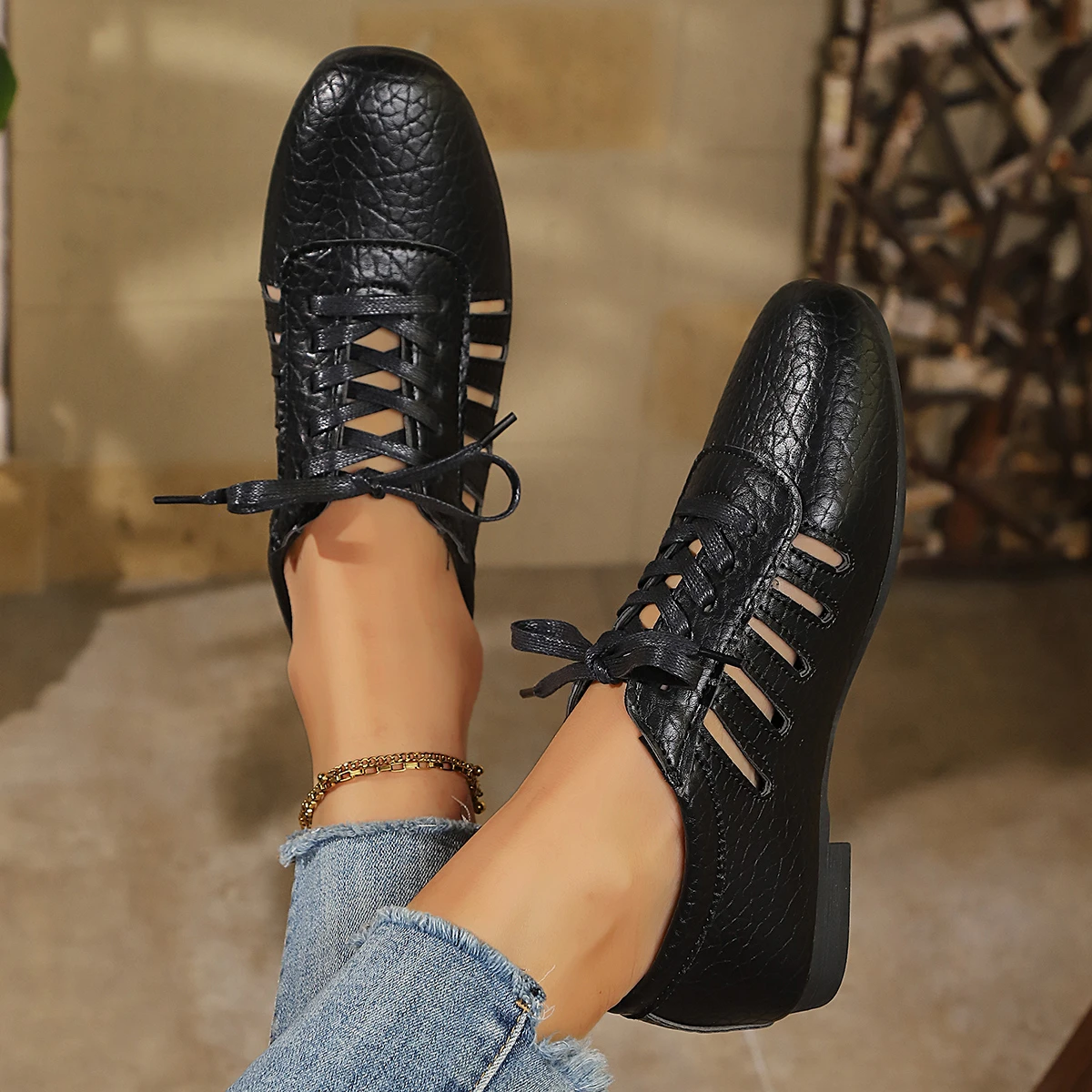 Women's Commuter Hollow-Out Flat Shoes for the Workplace