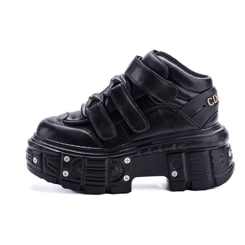 2026 new women's shoes heavy metal thick soled low top punk small leather shoes motorcycle shoes