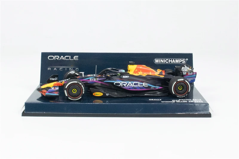 MINICHAMPS 1:43 ORACLE RACING RB19 - #1 MAX / #11 SERGIO PEREZ 2023 Miami champion Resin Model Car