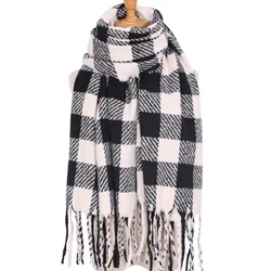 Black and White Plaid Scarf for Women in Autumn and Winter Cashmere Thickened Warmth Vintage Shawl Versatile Wrap and Cape