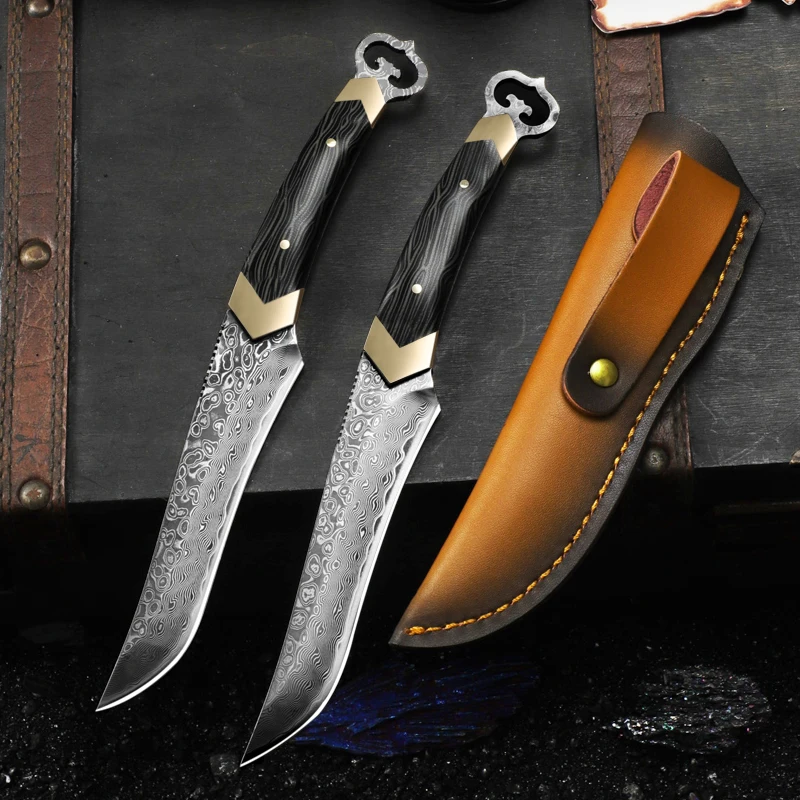 A Damascus steel fixed-blade knife, ideal for hiking, hunting and other outdoor activities, and also perfect for everyday carry
