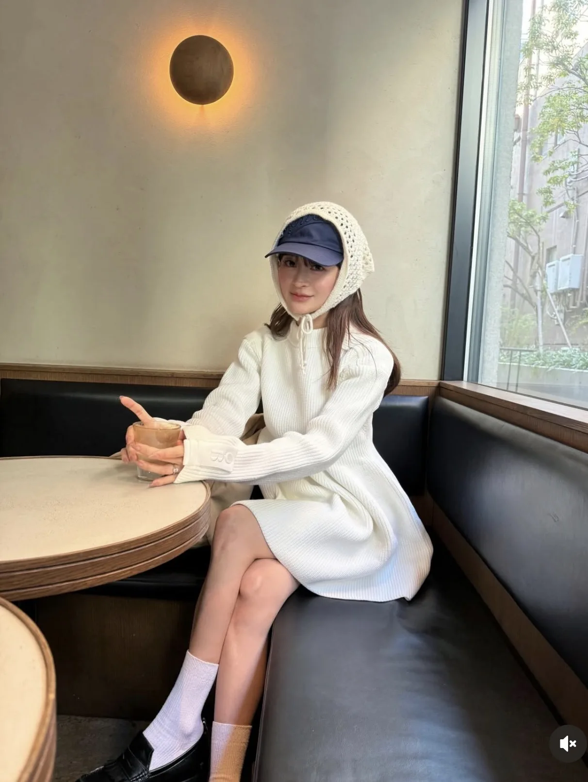 

Милое вязаное платье Bibi Cozy с длинными рукавами, круглым вырезом, средней длины, прямого кроя, в повседневном стиле, эксклюзивно онлайн, зимняя мода