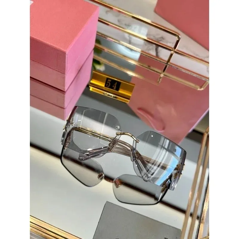 High Quality M Frameless Sunglasses Windproof Sunscreen Women's Sweet and Cool Hot Selling Slim Sunglasses Glasses Birthday Gift
