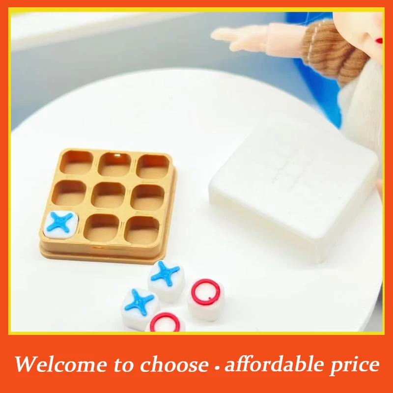 Mini juego Tic Tac Toe, accesorios para casa de muñecas, juego de mesa en miniatura para decoración de sala de estar de casa de muñecas a escala 1:12