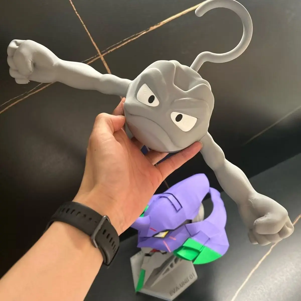 Angry Geodude Anime Action Figure Appendiabiti fai da te Luce per la casa Accessorio cosplay alla moda Decorazione versatile per la camera da letto per i fan