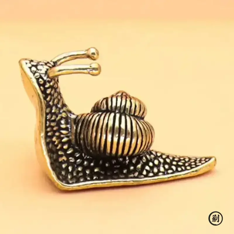 Vintage Pure Copper Pet Tea Snail Ornament, Mini Snail Figurine, Tea Pet Tea Ceremony Collection Decoration, Desktop Plaything