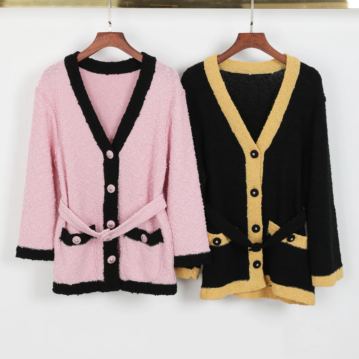 

2672 High-quality Spring And Autumn New Item Sequin Knitted Elastic Waistband Long Sleeved V-neck Top Women Cardigan