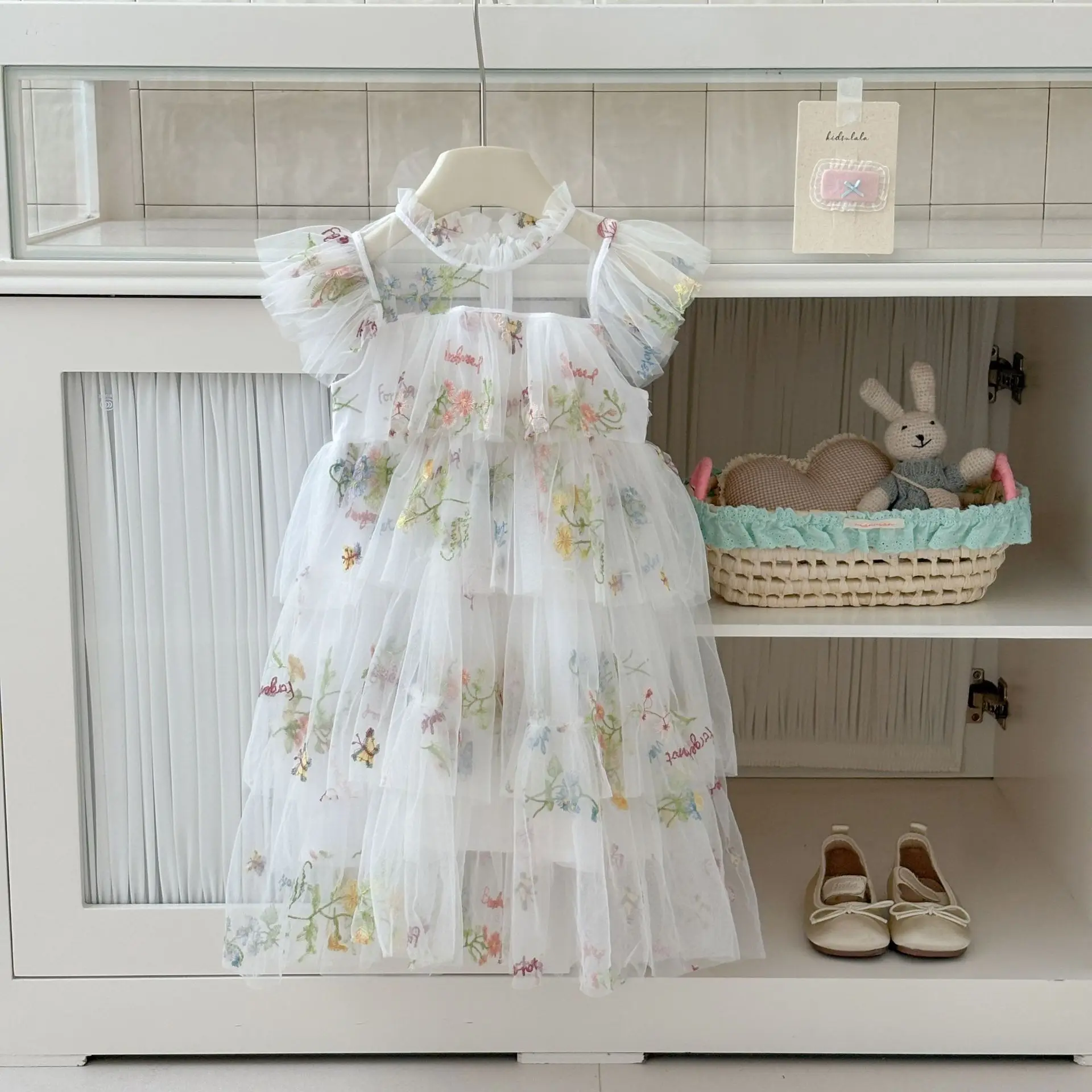 Girls Colourful Floral Embroidery Tiered Tulle Dress Halter Flutter Sleeve Kids Cake Layered Princess Dress Party Tutu Sundress