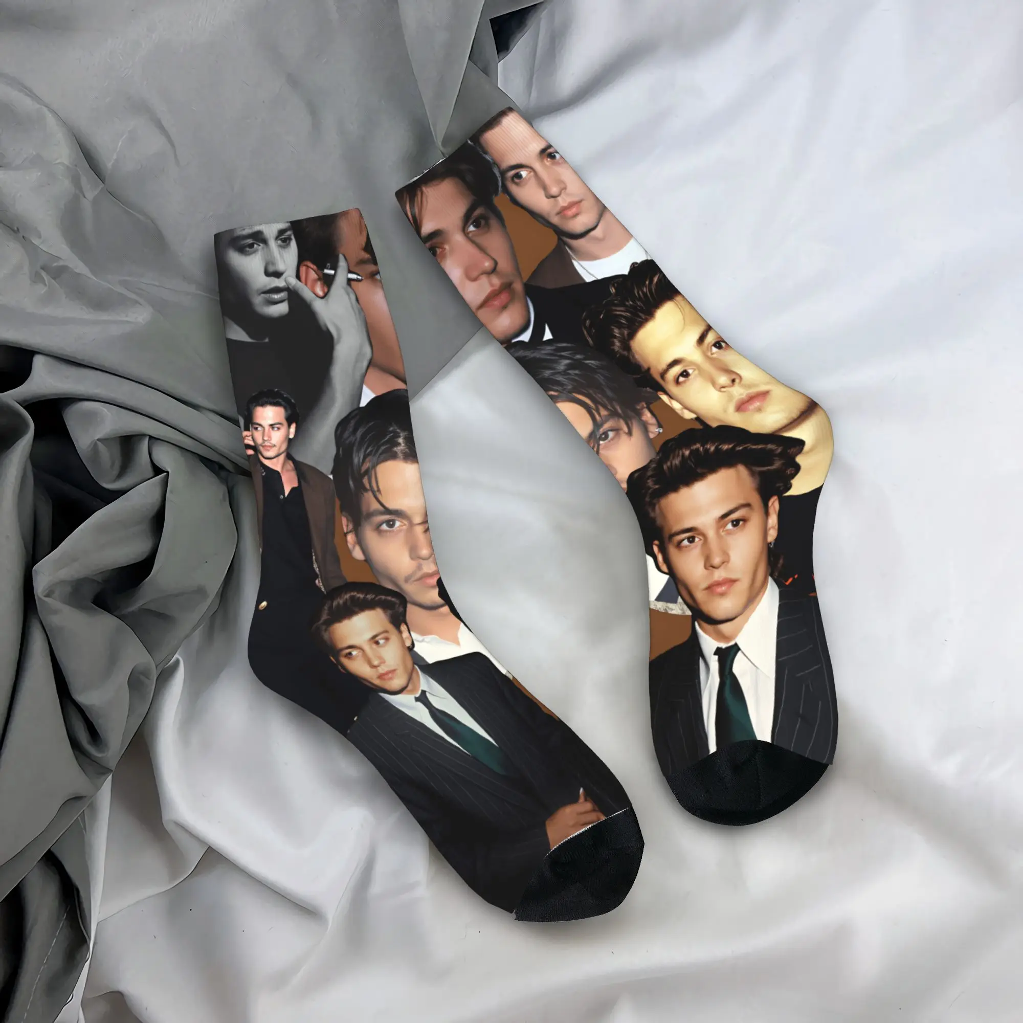 Kaus Kaki Cetak Kolase Johnny Depp, Stoking Musim Semi, Kaus Kaki Unisex Pria Berkualitas, Desain Kaus Kaki Anti Keringat untuk Mendaki