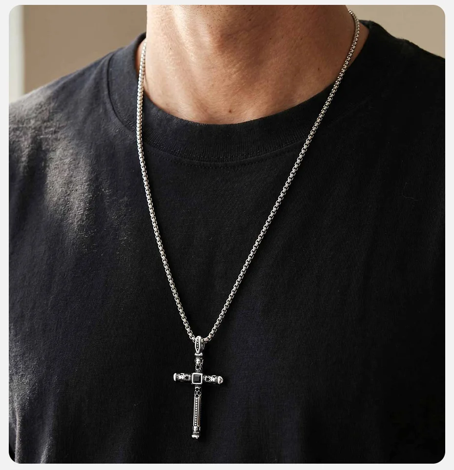Vnox Vintage Gothic Kreuz-Anhänger-Halskette für Herren, Edelstahl, schwarze Zirkon-Kastenkette, Punk, religiöses Amulett, Schmuck, Geschenk – Detail 3