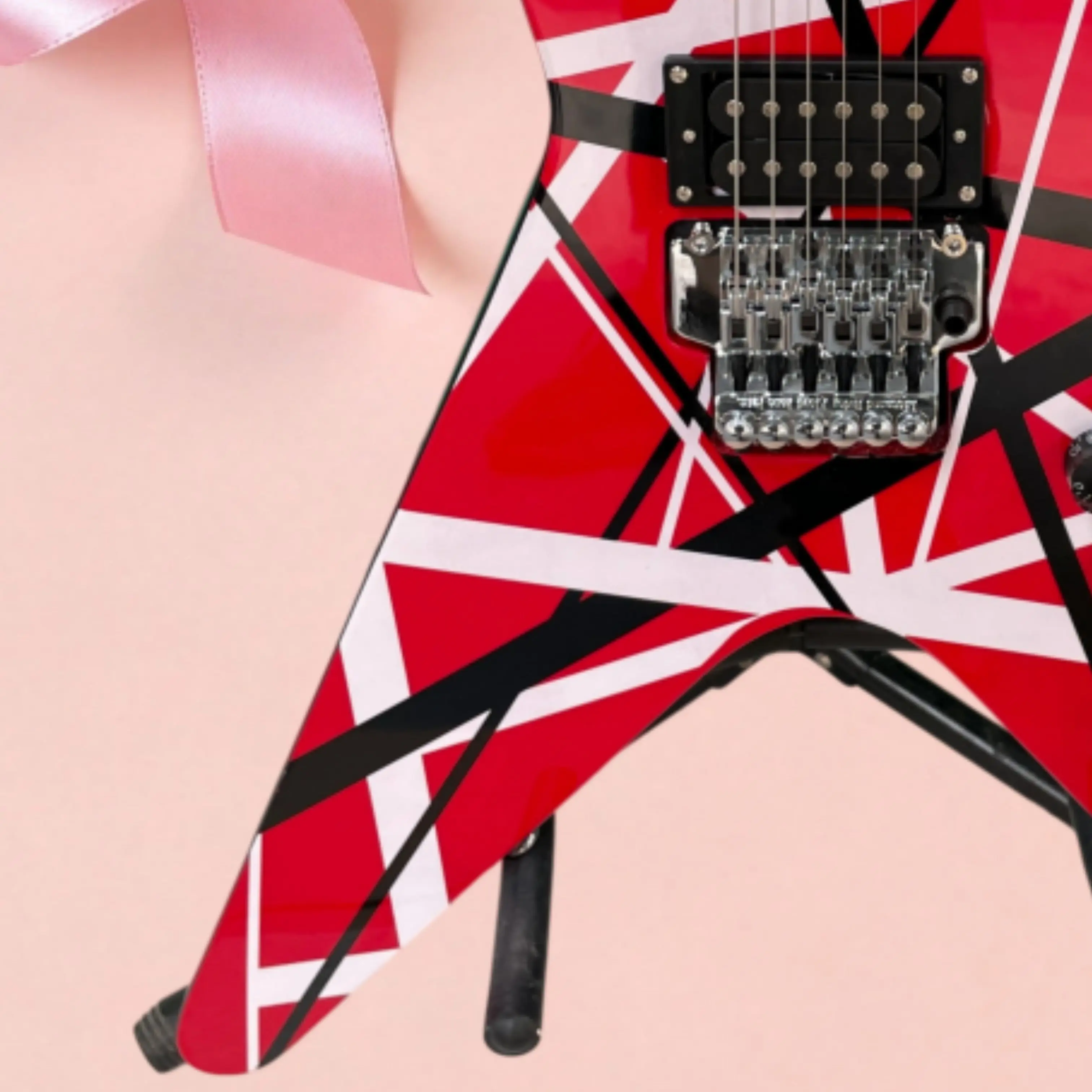Bright Red Body 6-String Electric Guitar, Crisscross Black & White Line Graphic Guitars, Gloss Finish, Eye-Catching Look Guitarra