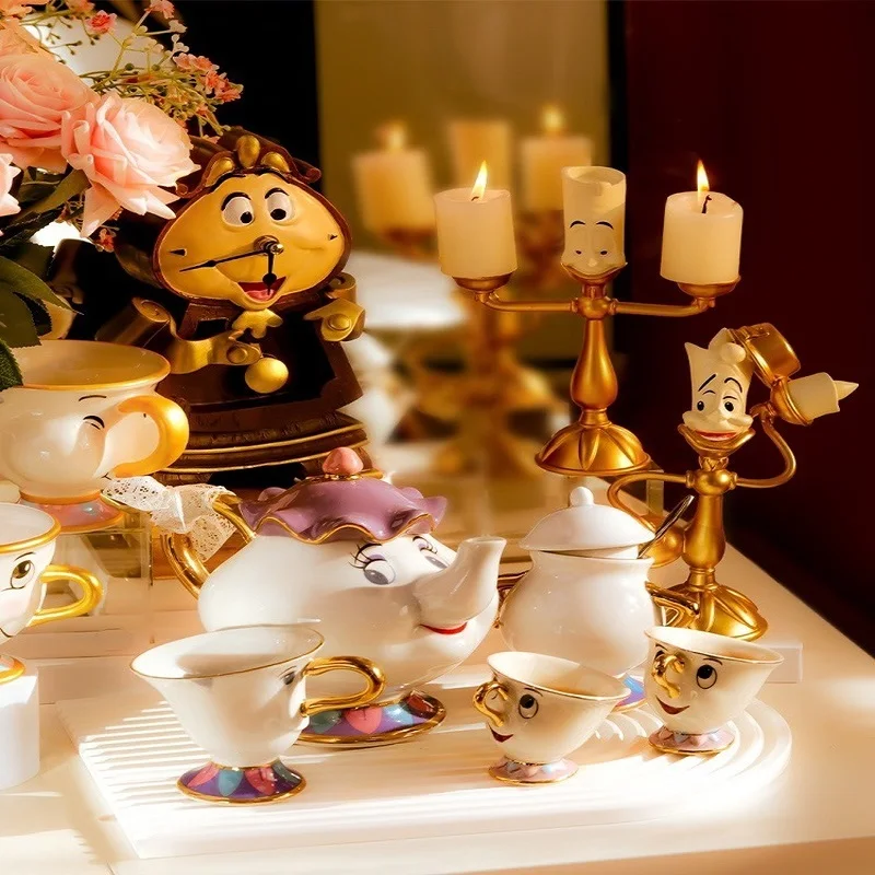 Nuevas figuras de acción de La Bella y La Bestia de Disney, Cogsworth Mr Clock, lámpara de vela Lumiere, estatua, figura, modelo de decoración del hogar, juguete