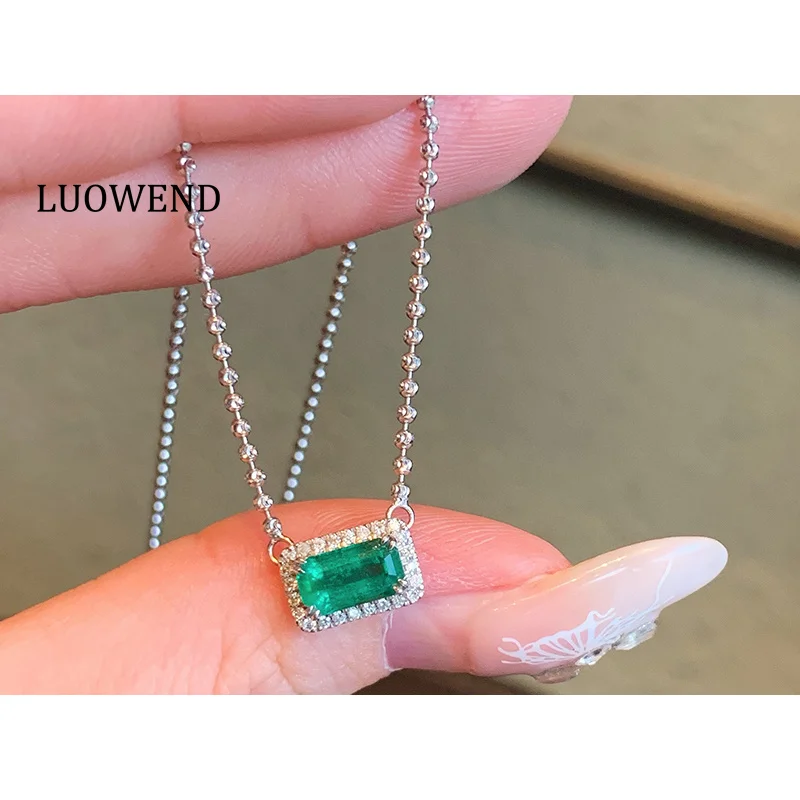 

LUOWEND 100% 18K White Gold Necklace Luxury Design Shiny Diamond Natural Emerald Pendant Necklace for Women High Party Jewelry