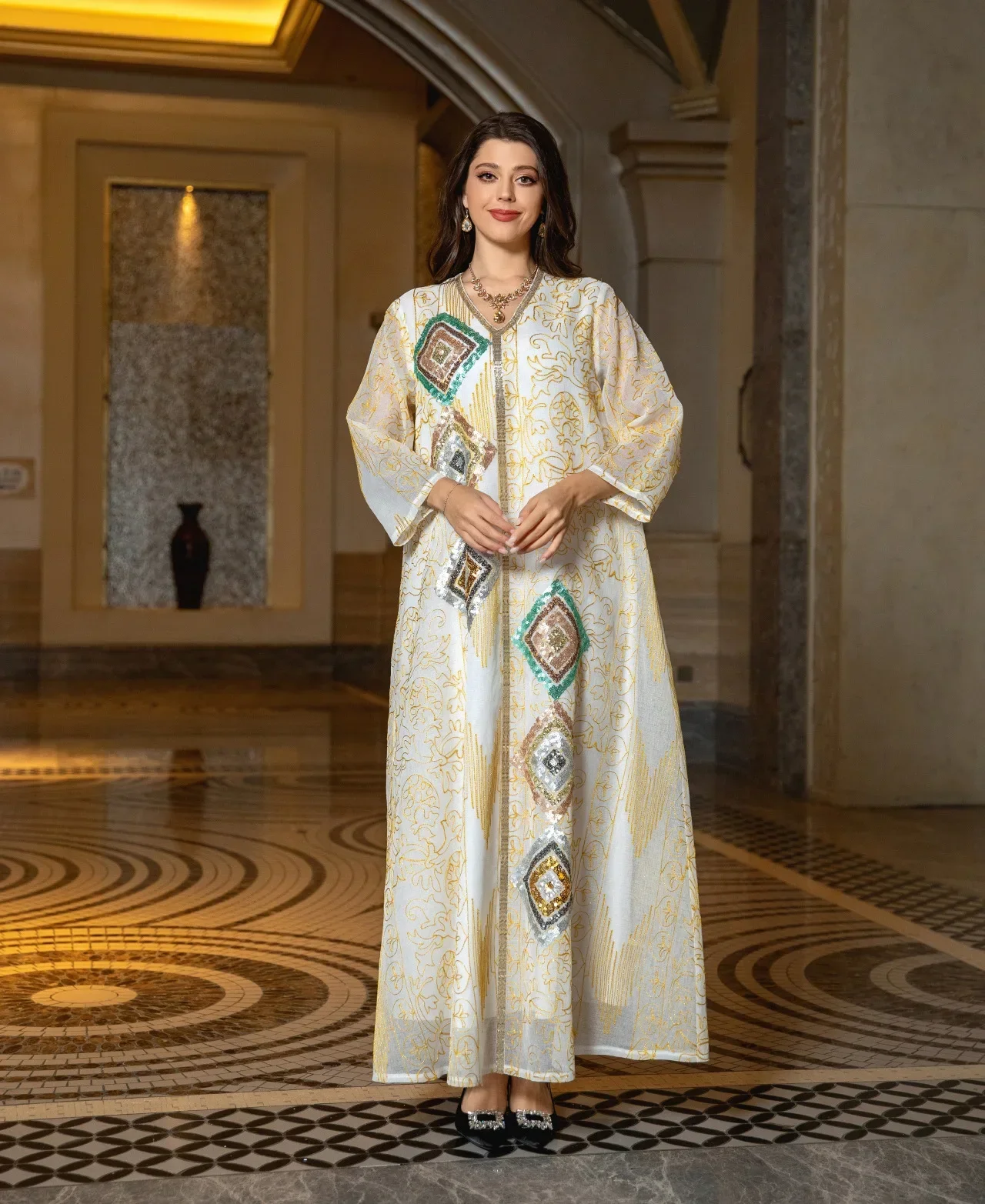 Middle Eastern Dubai Kaftan Sequins Indian Dresses Prom Abaya White Chiffon Pullover Embroidered Dress Muslim Dinner Robe