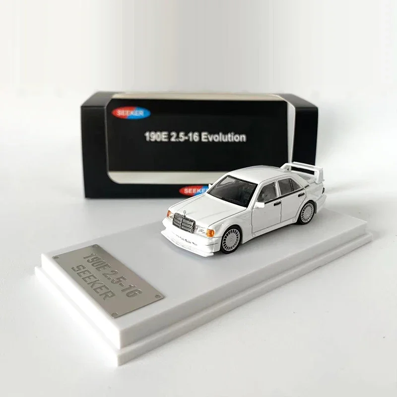 HKM 1:64 Alloy Model Car 190E W201 2.5-16 Evo II Restmod Die-Cast Vehicle Collection - White