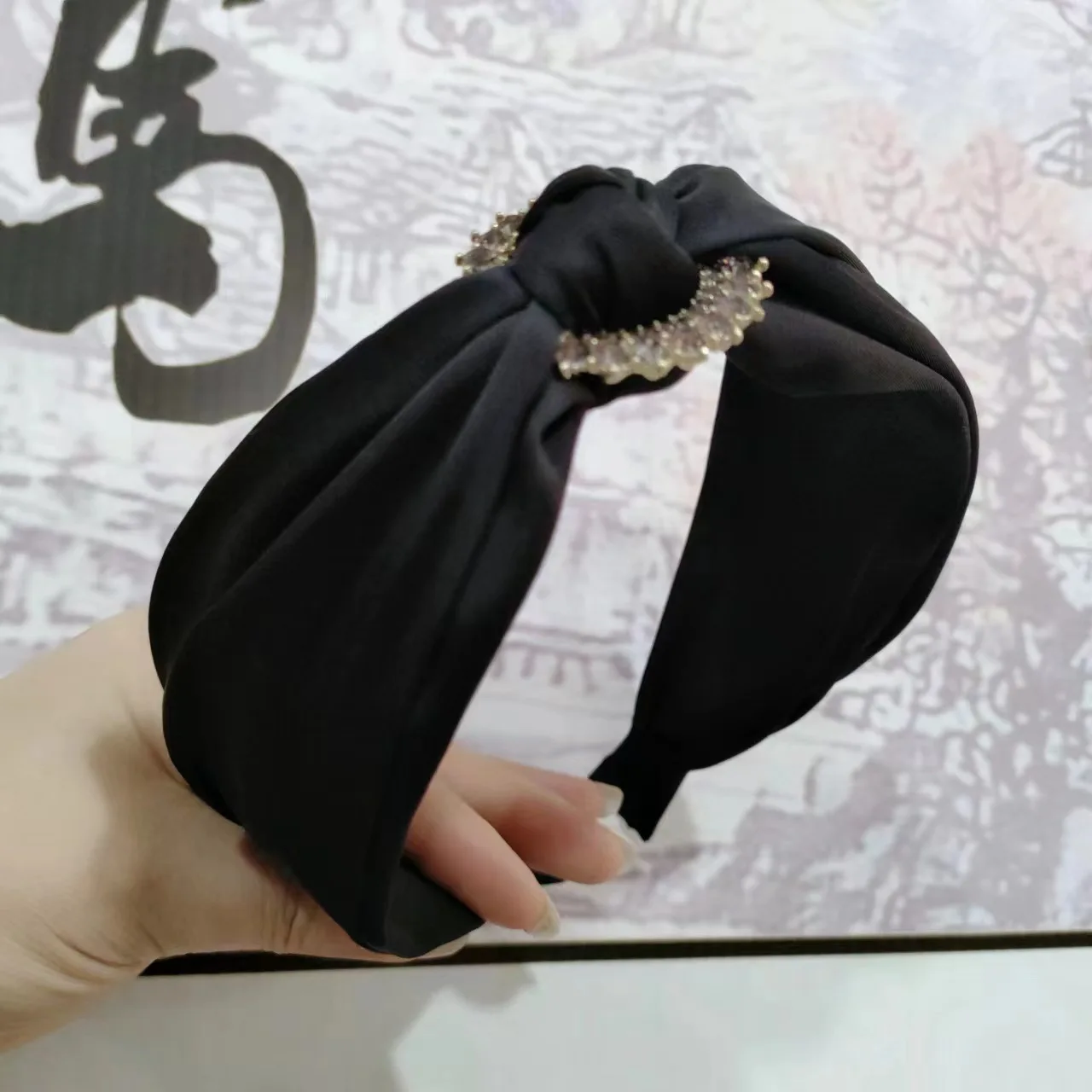 2024 New Women\'s Hair Pin Satin Wide Brim Solid Color Fabric Craft Diamond-Laid Headband Knotted Headband