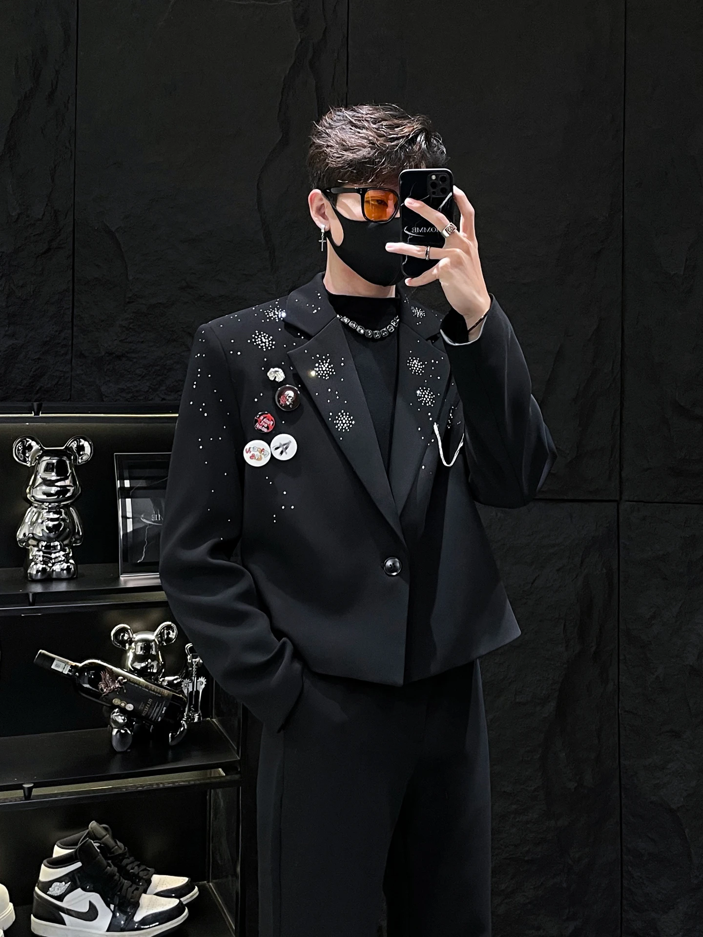 

HOMME Men's ort Design Sensation ulated oulder Padded Suit Jaet with Embroidered Bae Iron Free Long Sve Spring ...