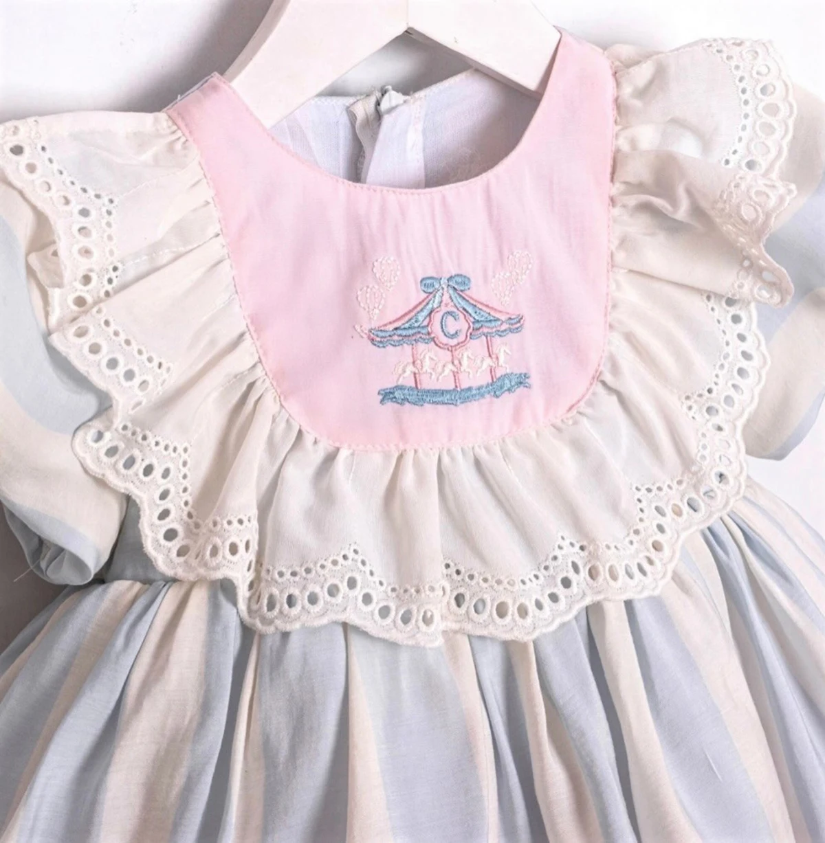 Summer Girl Sweet Carousel Embroidery Lace Pink Blue White Striped Puffy Dress For Casual Party Birthday Photography B757