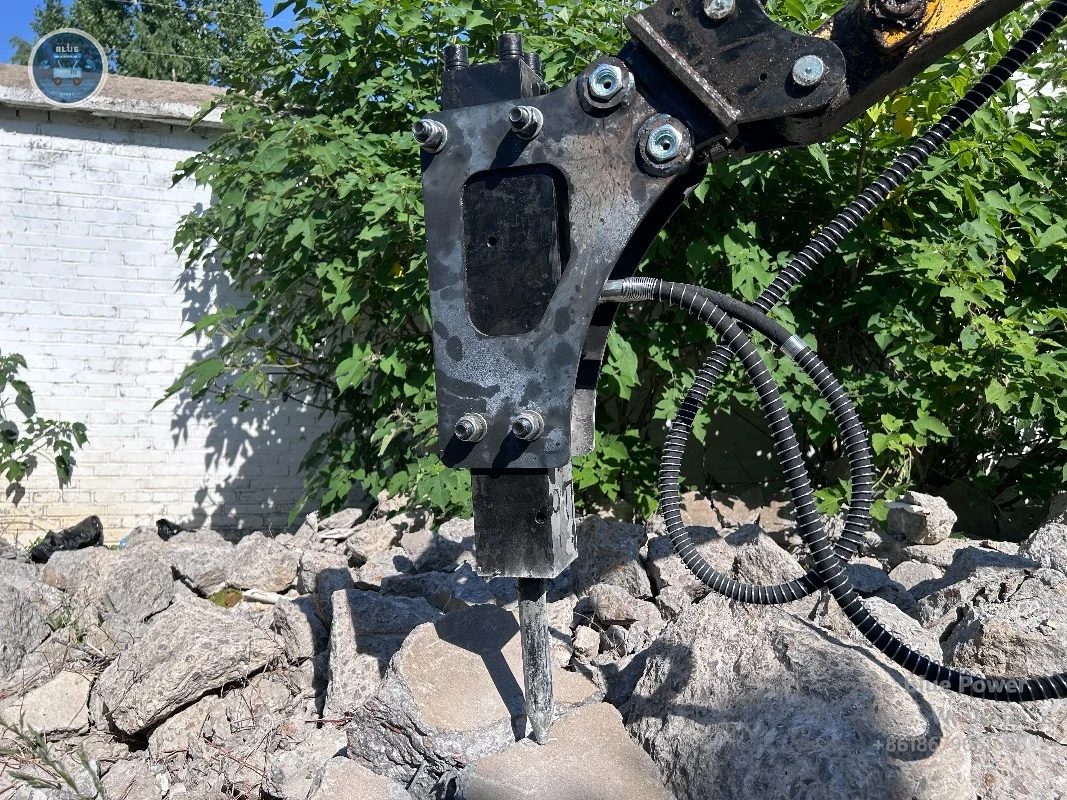 Hydraulic Breaker Attachment Impact Frequency 800-1400 bpm for Mini Skid Steer Track Loaders High Performance Equipment
