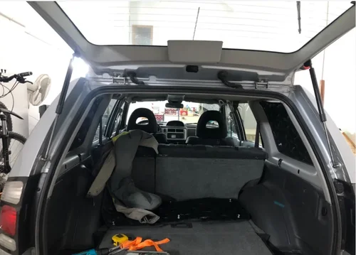 Imagen 2 del producto Puntales de maletero trasero para Mitsubishi Montero Sport 1996-2008 Pajero Sport Challenger soportes de elevación de maletero amortiguador de resorte de Gas