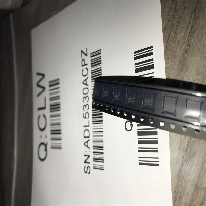 

2PSC ADL5330ACPZ QFN24 New and Original in STOCK