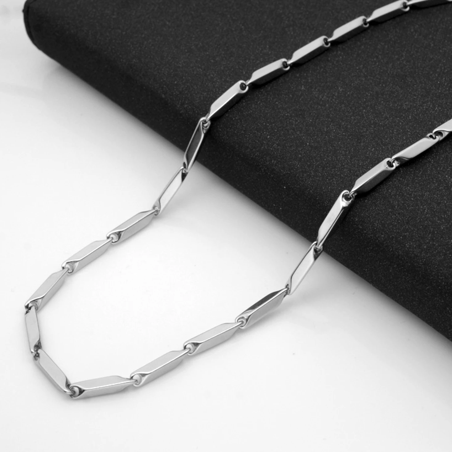 REGELIN Titanium Steel 45/50/60/70/cm Length 316 Stainless Steel Chain Lobster Clasps Simple Chains Necklace for men and women