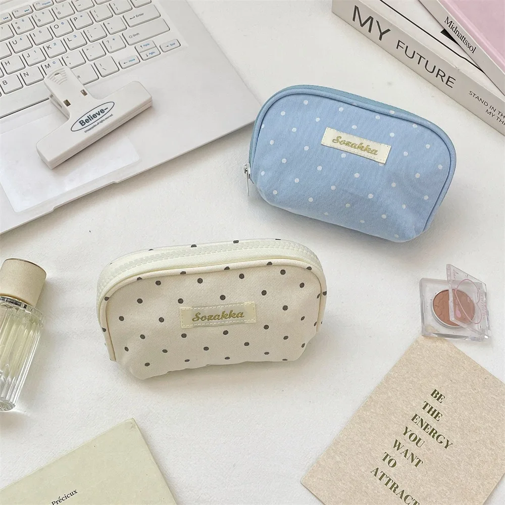 Cute Polka‑Dot Fabric Mini Cosmetic Pouch Arc‑Shape Portable Zipper Bag For Lipstick Powder Earphone Small Items Storage